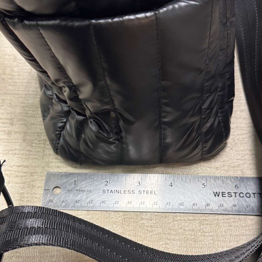 Think Royln Black Puffer Quilted Crossbody Handbag - Picture 10 of 11